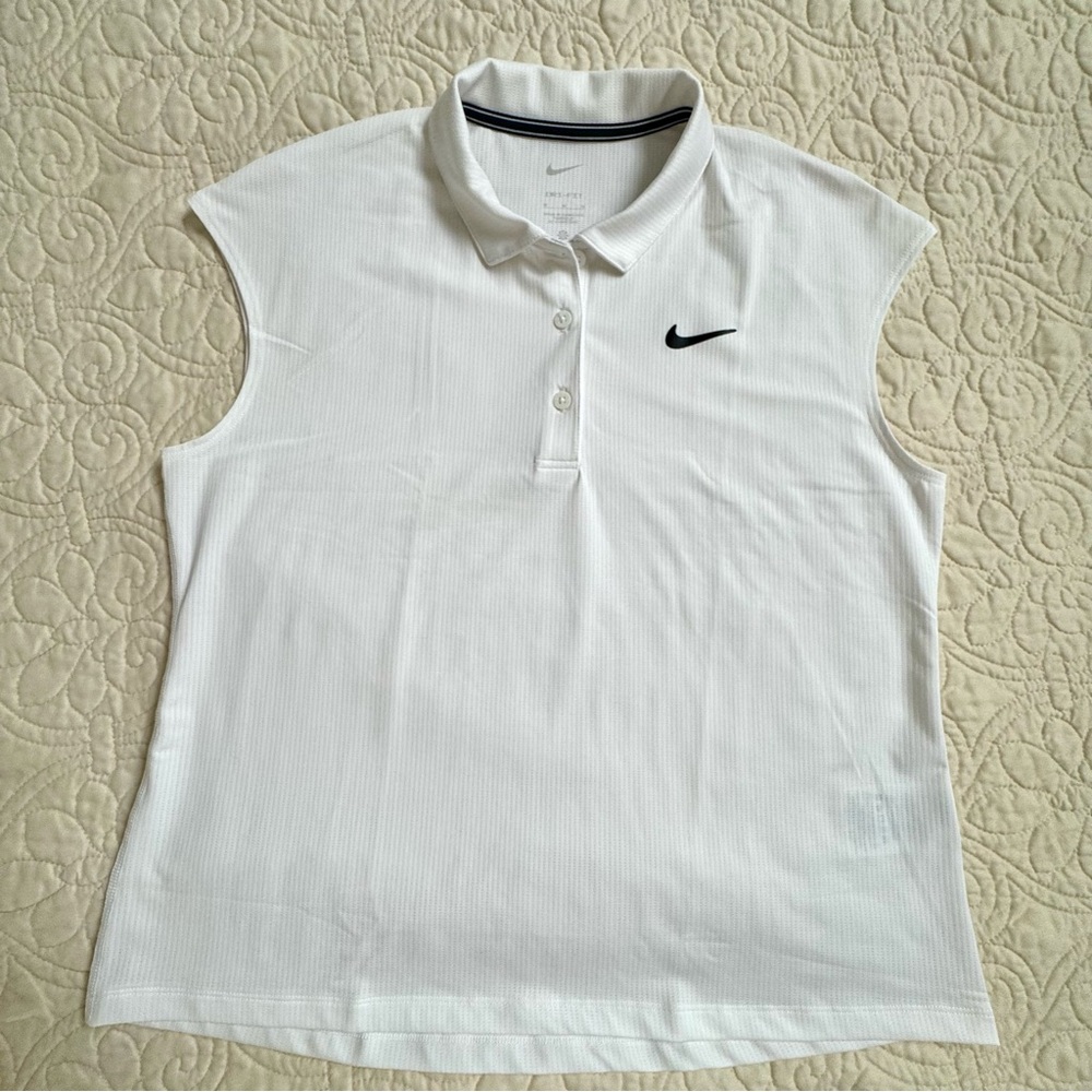 Women’s Dri Fit Victory tennis polo